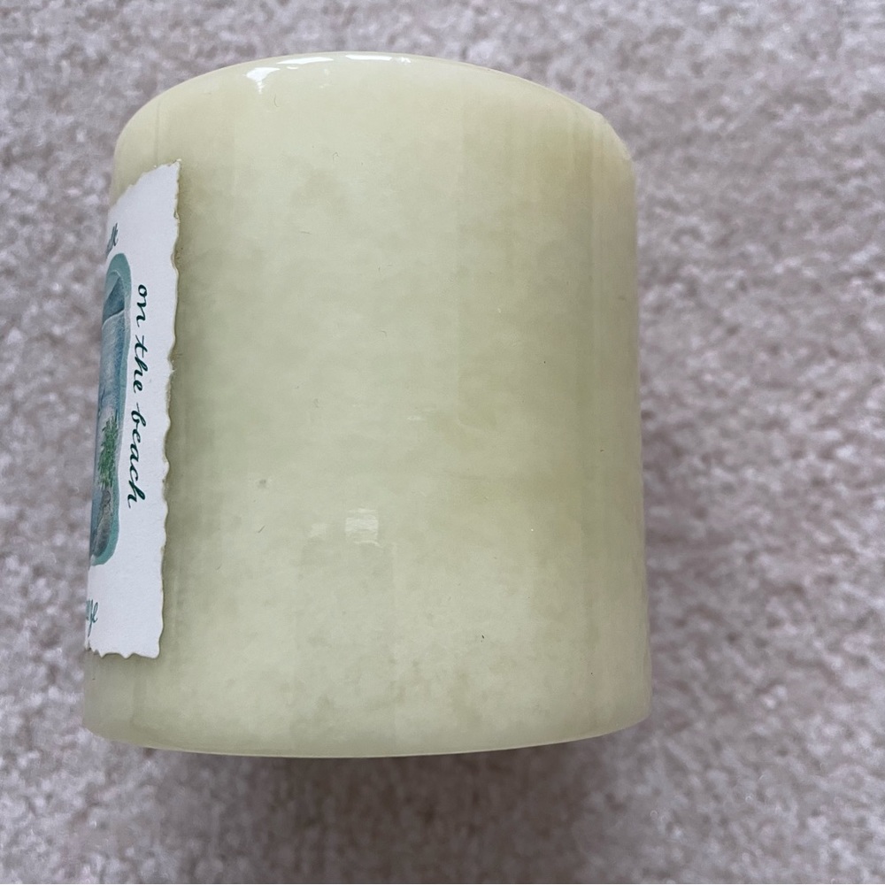 Bath & Body Works / White Barn Candle Co. ~ Shore Breeze. NEW!! - Picture 5 of 6
